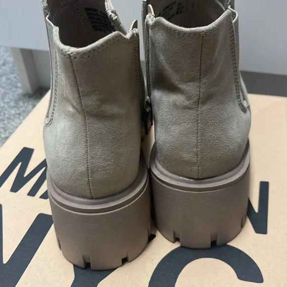 Madden NYC Boots 👢 SZ 7 - Picture 5 of 8